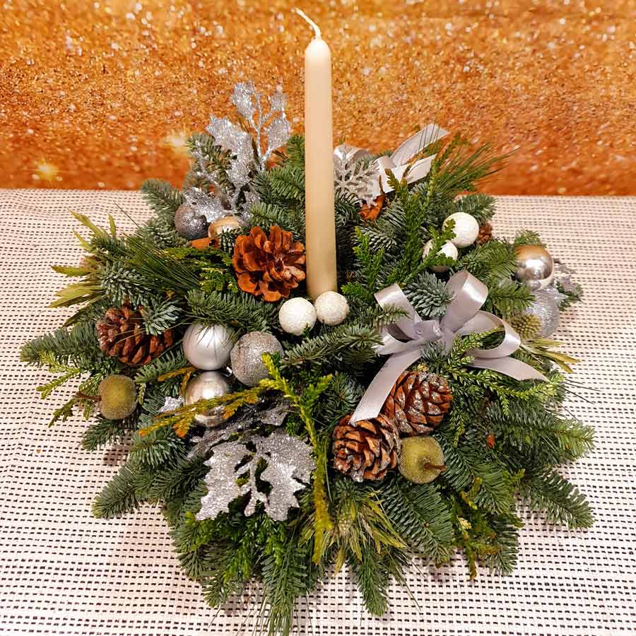 Christmas-table-arrangement-white-and-silver-small-3
