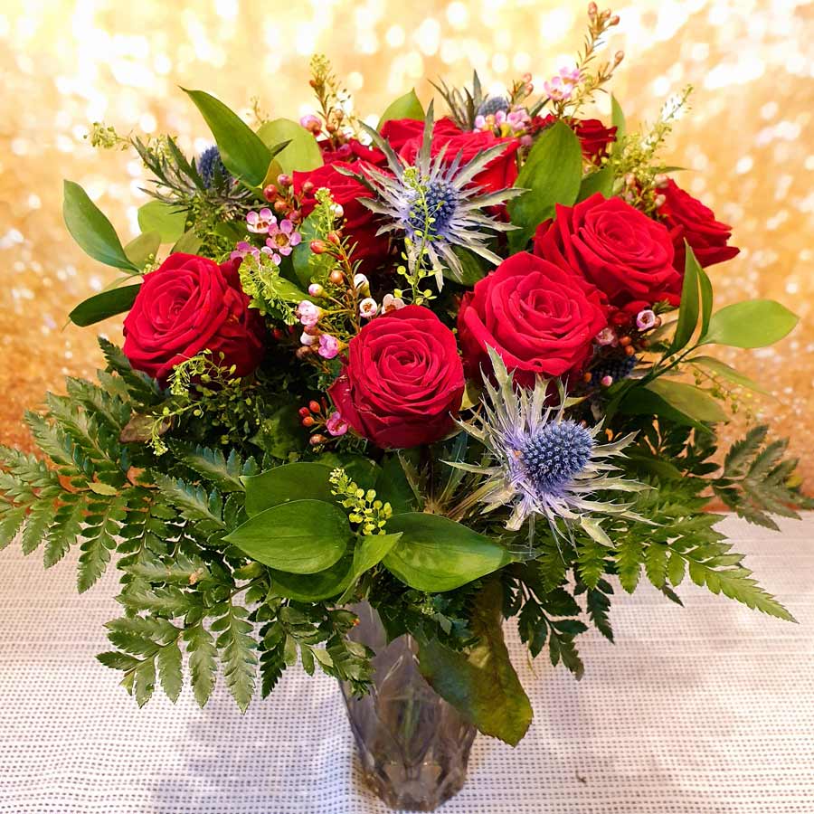 Golden-Flowers-12-Red-Roses-Mix4
